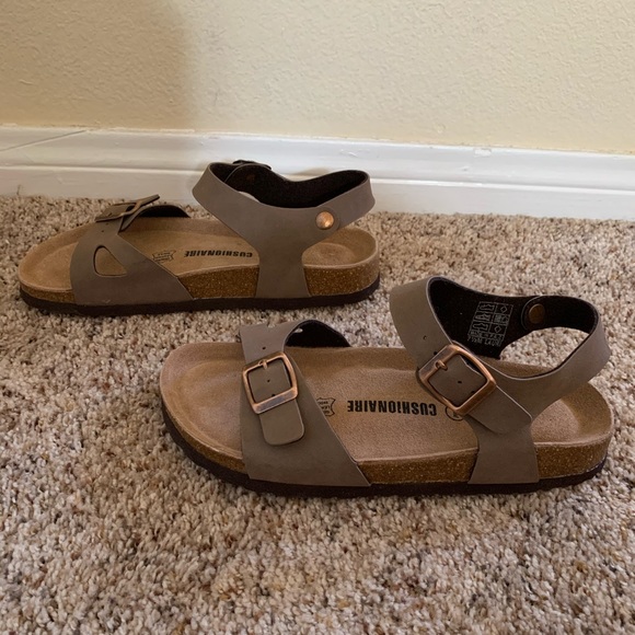 Sandals (Genuine leather insole) 🤭 - Picture 2 of 3